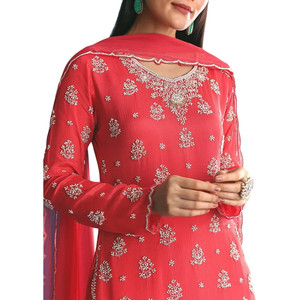 Commercio all'ingrosso rosso Chinon Kurta Sharara vestito con Moti Cutdana lavoro per la festa di nozze usura festiva ricevimento e ordini etnici personalizzati - Product Image 5