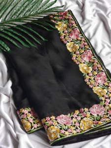 Gasa suave exclusiva con Kasmiri Multi hilo bordado trabajo borde Sari fabricante y proveedor de Surat - Product Image 2