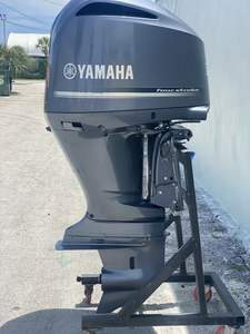 Motor fueraborda Yamaha F300 de 300hp y 4 tiempos, eje de 30 pulgadas, grado industrial, OEM personalizado, usado 2018, 310 horas - Product Image 3