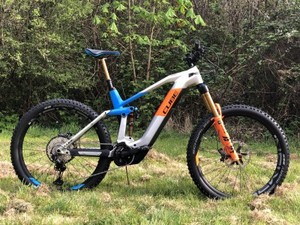 Bicicleta eléctrica Original Cube Stereo Hybrid 160 HPC Race 750 E-MTB 29'' con motor Bosch y suspensión completa - Product Image 2