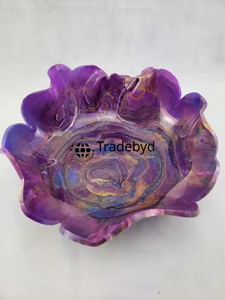 Accessoire de décoration écologique, bol en résine ange fait main de chez Tradebyd pour les acheteurs soucieux de l'environnement et la décoration inspirée de la nature - Product Image 4