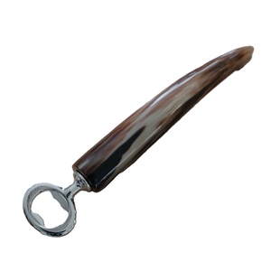 Cuerno de búfalo duradero y abridor de botellas de acero inoxidable Fabricante Abridor de cerveza de cuerno de buey hecho a mano con logotipo para regalo - Product Image 2