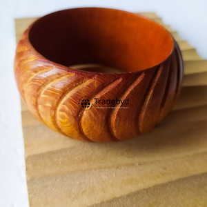 Bracelets en bois élégants pour les tenues de fête et les bijoux de mode au look quotidien par Tradebyd - Product Image 2