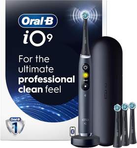 Cepillo de dientes eléctrico Oral-B iO Serie 9 con 4 cabezales de repuesto Oral-B, Negro Ónix - Product Image 1