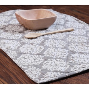 Placemats Set Absorbent <b>Table</b> Mats Non Slip Heat Resistant Felt Heat-Resistant Dining <b>Table</b> Placemats Stain Resistant Anti-Skid - Product Image 3