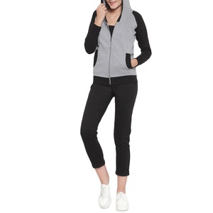 Conjunto Deportivo de Forro Polar con Capucha para Mujer, Tendencia 2026, Servicio OEM, Personalizable con Logotipo, Invierno, Totalmente Personalizable - Product Image 2