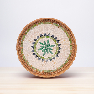 Bandeja de Servicio de Lujo Hecha a Mano, Elegante y Decorativa con Incrustaciones de Nácar de Vietnam, Diseño Geométrico, Ecológica y Personalizable para Hotel - Product Image 4