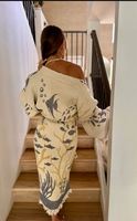Nouvel arrivage de robe longue kimono kimono à broderie imprimée à la main pour femmes imprimé floral col en V couverture de plage et kimono