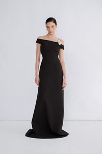 In Stock Women'S Summer Dresses Flared Out at Bottom Esber the Shoulder Long Dress High-Quality Fabric Vietnam Local Brand - Product Image 5