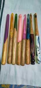 Crochets en bois et en résine sur mesure idéaux pour tricoter les magasins de fournitures d'artisanat idéaux pour la revente - Product Image 4