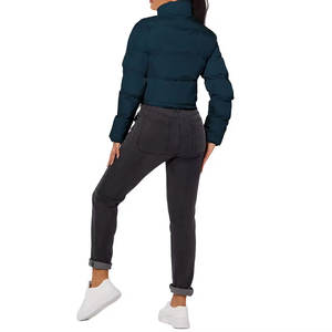 Vêtements d'extérieur matelassés, design personnalisé, look décontracté, vêtements de rue, fabricants de vestes matelassées pour femmes, logo personnalisé - Product Image 2