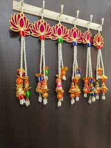 Vente en gros de fleurs de lotus rose perle glands tentures murales pour HomeTemple Diwali mariage et festival décor Kamal chaîne toile de fond - Product Image 4