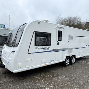 Caravane de voyage tout-terrain de luxe personnalisée et abordable, neuve, avec panneaux solaires et mobilier inclus - Product Image 2