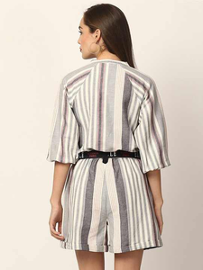 Cómodo y elegante mono a rayas de lino blanco y gris para niñas elegante transpirable y perfecto para cada ocasión - Product Image 6