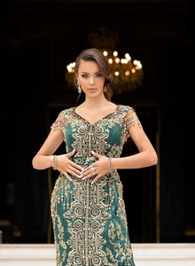 2025 @ Beau caftan de mariage vert avec robe de sentier ornée de perles de verre de cristal perles de pierres et travail à la main Dabka zari - Product Image 2