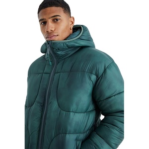 Chaqueta Acolchada Personalizada para Hombre con Cierre y Cuello Alto, de Alta Calidad, Elegante, Lisa, de Moda Invernal, Estilo Urbano, Impermeable y Cortavientos - Product Image 6
