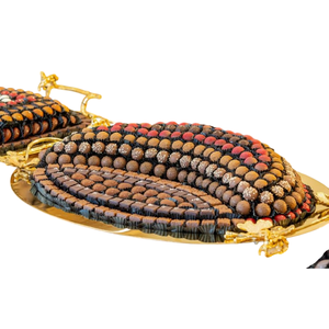 Plateau de service à chocolat de conception standard Plateau à chocolat en métal plaqué or de qualité supérieure Parfait pour les mariages et les fêtes d'anniversaire - Product Image 6