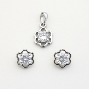 Juego de Joyería Fina Rhaya Jewels de Plata 925 con Baño de Rodio, 3 Piezas, Collar y Aretes de Flores con Circonita Cúbica para Mujer, Regalo de Boda, Fiesta - Product Image 2