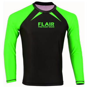 Protector Rash BJJ anti-UV y transpirable personalizable para entrenamiento y competición de MMA - Product Image 4