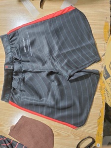 Conjunto Deportivo para Mujer con Sujetador Deportivo de Espalda Cruzada y Pantalones Cortos Deportivos de Spandex/Nailon para Todas las Temporadas - Product Image 4