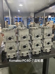 Pompe hydraulique de rechange pour mini-excavatrice Komatsu PC10-6 PC15, numéro de pièce 705-41-08020, fournie par l'usine. - Product Image 4