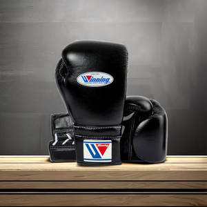 ถุงมือชกมวยแบบผูกเชือกถุงมือชกมวยปรับสายรัดข้อมือได้ - Product Image 1