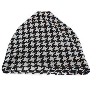 Bonnets d'hiver personnalisés avec logo en forme de crâne pour pêcheurs Jacqard Bonnet court tricoté noir vierge en mélange de laine - Product Image 3