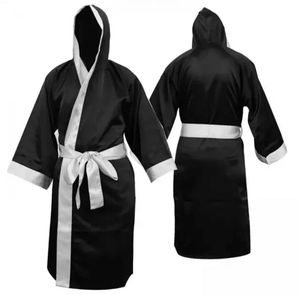 Batas de boxeo negras satinadas personalizadas de alta calidad para hombre, pantalones cortos personalizados para adultos - Product Image 5