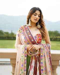 Lanzamiento de nueva ropa de novia Soft Mono Net Sequence Trabajo bordado Lehenga Choli - Product Image 2