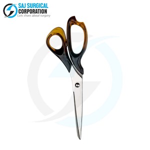Ciseaux ménagers de qualité professionnelle en acier inoxydable allemand Lames ultra tranchantes pour des tâches de coupe précises - Product Image 3