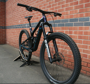 Vélo de montagne Trek Slash 9.9 XX1 Flightt Attendant Project 1, taille M/L, modèle 2022, prêt à être expédié, en stock - Product Image 4