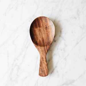 Cuillère de service en bois à poignée ergonomique confortable et élégante pour une utilisation quotidienne dans la cuisine - Product Image 1