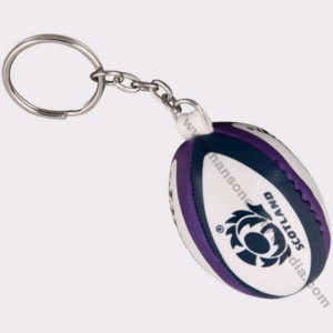 2024 porte-clés Rugby entièrement conçus sur mesure disponibles en matériaux PVC PU et caoutchouc fabriqués en Inde prix de gros - Product Image 2