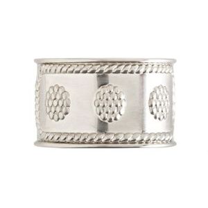 Servilletero de metal martillado de diseño antiguo Acabado de calidad superior Forma y tamaño personalizados Ideal para ajustes de mesa elegantes - Product Image 5