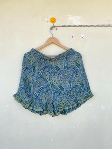 Vintage Hippie maillots de bain confortable Festival été femmes à la mode à la main Boho soie Shorts recyclé Sari Floral salon porter élastique - Product Image 5