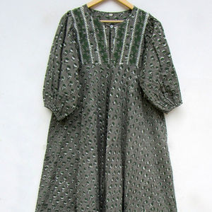 เดรสแม็กซี่ยาวทำมือผ้าฝ้ายพิมพ์ลายหรูหราสำหรับผู้หญิง - Product Image 1