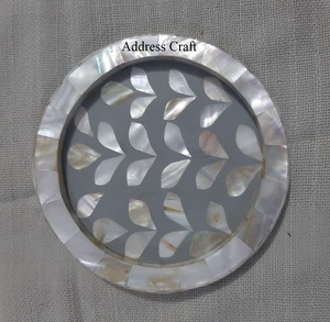 Latest Classic Mother of Pearl Coasters Home Decorative Table Mats Pads Coaster For Drink Non-Slip Table Mats Pads and Drinkware - Product Image 3