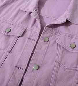 Chaqueta de mezclilla personalizada para mujer con botones de gran tamaño de alta calidad precio barato Impresión de transferencia de calor chaqueta de mezclilla regular para mujer - Product Image 2