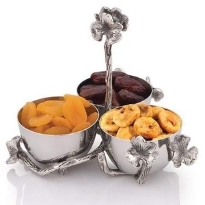 Tazón de chocolate de metal de gran capacidad para servir dulces y dulces durante fiestas y celebraciones - Product Image 1