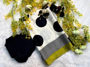 Sari exclusif en soie satinée traditionnelle indienne du Japon Saree élégant pour les fêtes d'été d'hiver de la boutique - Product Image 3