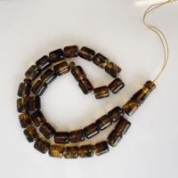 33 perles d'ambre, Tasbih vert-noir en ambre baltique naturel avec des inclusions naturelles