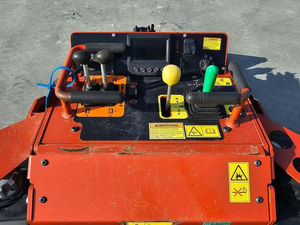 Cargadora Compacta Ditch Witch SK1050 con Motor Kubota, Componentes Centrales PLC, Diésel de Alta Eficiencia, Garantía de 4 Años - Product Image 5