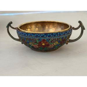 Cuenco para servir de metal dorado de diseño clásico y atractivo de primera calidad, pieza única con diseño extra genial a muy buen precio - Product Image 2