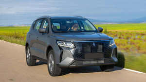 SUV PRO 1.5T 7DCT Euro 6/Versión ROYAL, Tracción en las Cuatro Ruedas, Neumáticos R16, Interior Oscuro, 5 Asientos, 5 Puertas, Cámara, Gasolina, Tracción Delantera, Volante a la Izquierda - Product Image 5