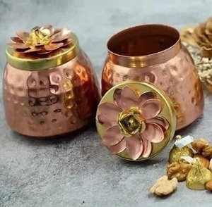 Pot de noix de fruits secs décoratif en cuivre de forme ronde pour la décoration de la maison et de Diwali Lot de 4 articles doués - Product Image 1