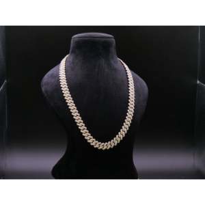 Collier chaîne cubaine haut de gamme en or 14 carats bicolore avec sertissage pavé de diamants, style moderne et luxueux - Product Image 5