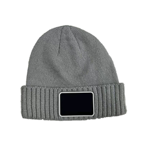 Nouveau Logo personnalisé imprimé hiver bonnets à revers tissé variété respirant doux motifs dessin animé Plaid bas prix bonnets - Product Image 3