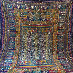 Recién llegado, chal de poliéster de estilo Banjara étnico, bordado Kuchi dibujado a mano hecho en Pakistán para adultos, ropa de fiesta de boda - Product Image 1
