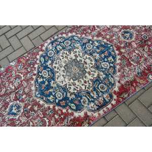 3.1x7.4 ft Vintage Rug, <b>Red</b> Animal Print Turkish Rug <b>Wool</b> - Product Image 5