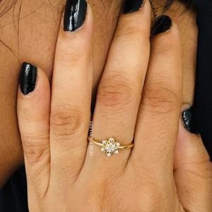 14K แหวนดอกไม้หินหลายเม็ดสีทองธรรมชาติ - Product Image 4